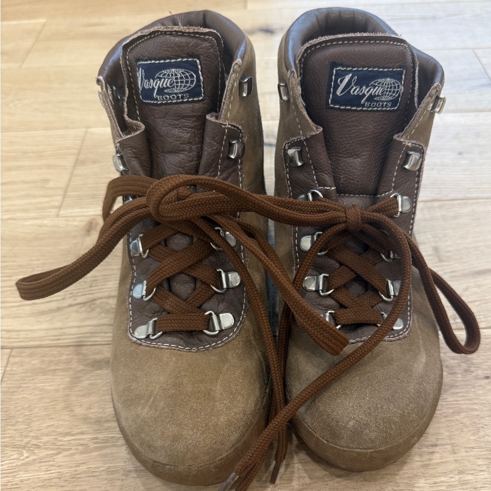 Vintage NWOT Vasque Brown Suede and Dark Brown Leather Hiking Boots